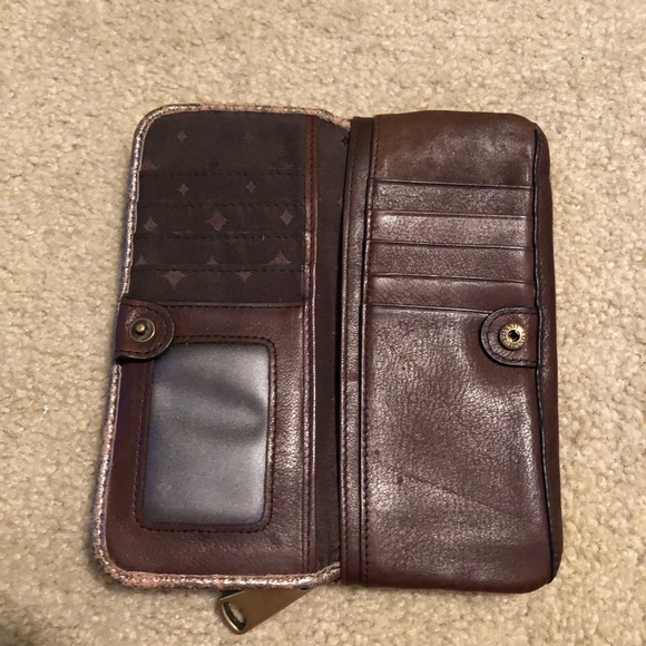 Fossil gold metallic shoulder bag and wallet - Picture 6 of 8